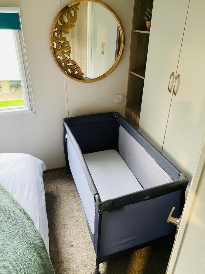 The Sanctuary Holiday Home - Escape The Ordinary Knaresborough Kültér fotó