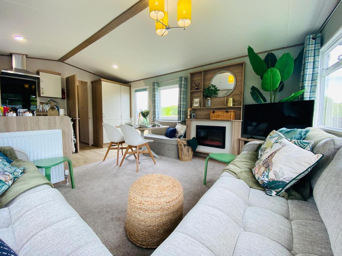 The Sanctuary Holiday Home - Escape The Ordinary Knaresborough Kültér fotó