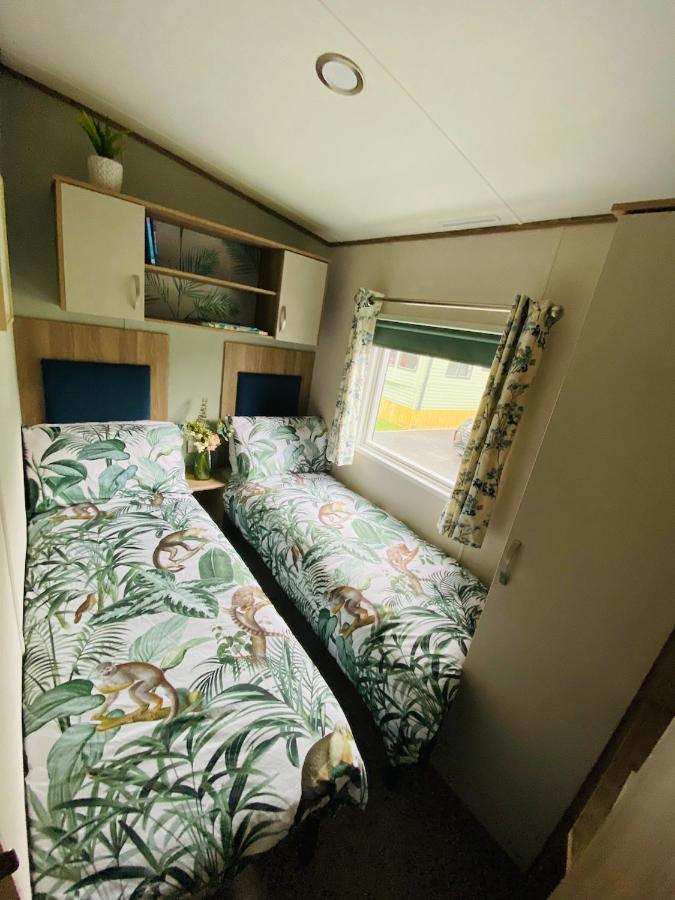 The Sanctuary Holiday Home - Escape The Ordinary Knaresborough Kültér fotó